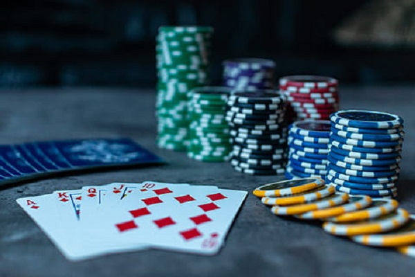 Tindakan Dalam Poker: Check and Bet